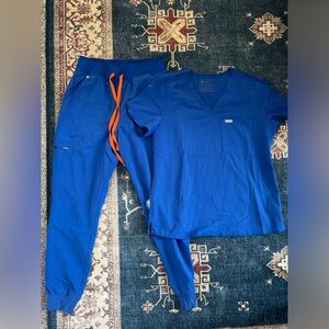 Figs High Waisted Joggers and One Pocket Top